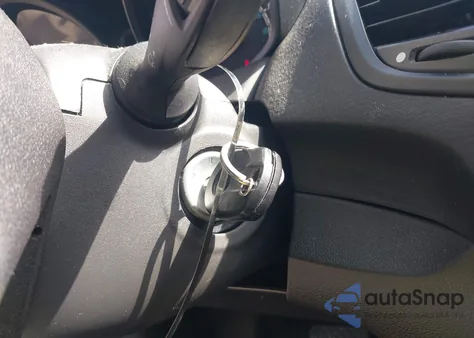 2016 Ford Fiesta S из США, поврежденный, VIN 3FADP4AJXGM118629